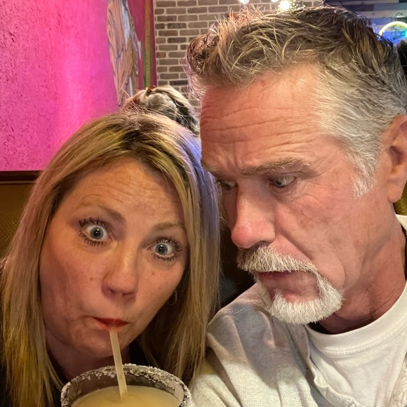 Meet your Posher, Amy ๐ APosher247 - Picture 5 of 12